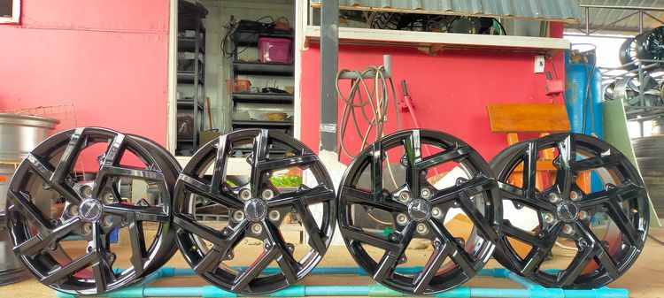 แม็กbyd ขอบ18 กว้าง7 et40 ใส่ byd  หรือใส่camry chr revo vigo innova ได้เลยเบ้าเดียวกัน รูปที่ 11