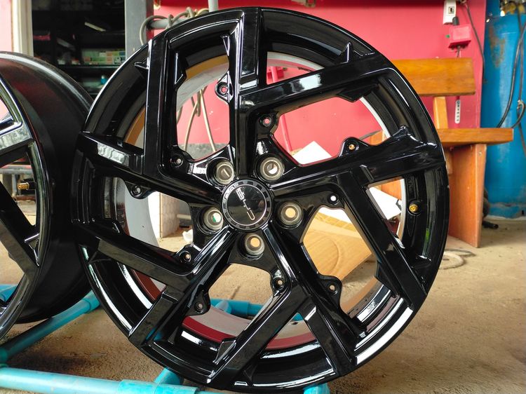 แม็กbyd ขอบ18 กว้าง7 et40 ใส่ byd  หรือใส่camry chr revo vigo innova ได้เลยเบ้าเดียวกัน รูปที่ 2