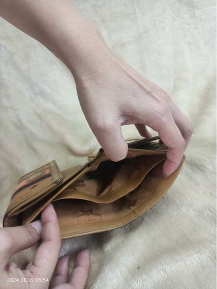 กระเป๋าสตางค์MCM หนังแท้ ขนาดกลาง  รูปที่ 9