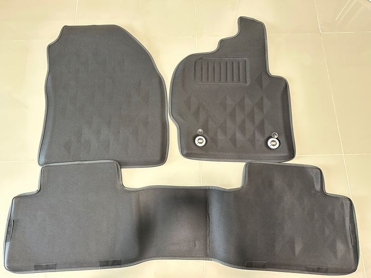 TOYOTA พรมปูพื้นรถยนต์ (สีดำ) สำหรับ Toyota Corolla Cross 2023 รูปที่ 5