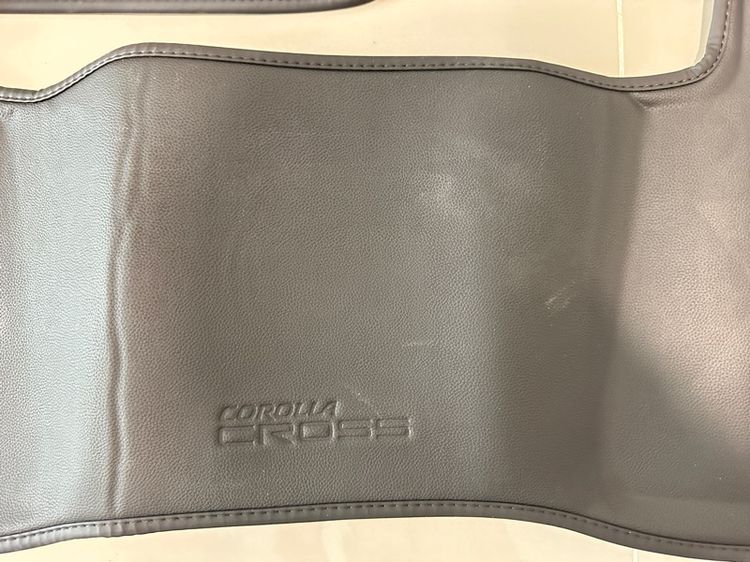 TOYOTA พรมปูพื้นรถยนต์ (สีดำ) สำหรับ Toyota Corolla Cross 2023 รูปที่ 11