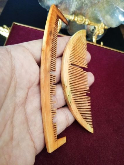 หวีเก่าโบราณเนื้อแท้ธรรมชาติ 2 ชิ้น3800- รูปที่ 3