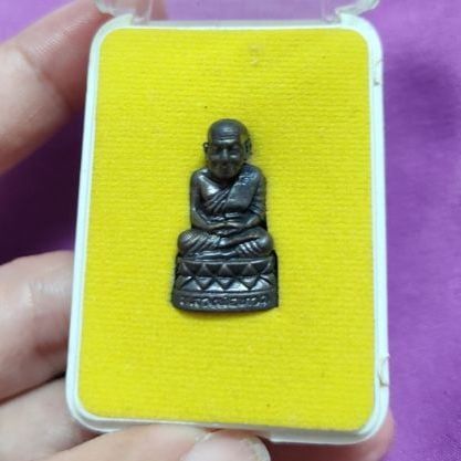 หลวงปู่ทวด วัดถ้ำเสือกระบี่