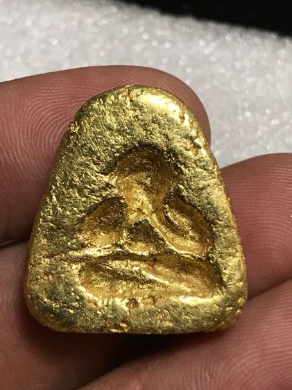 พระปิดตาหลวงพ่อแก้วเนื้อทองดอกบวบ รูปที่ 2