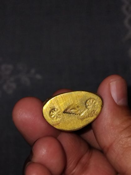 หล่อโบราณ พระพุทธชินราชอินโดจีน จ.พิษณุโลก พิมพ์หน้านางสังฆาฎิยาว ตอก 3 โค๊ตชัดๆ ปี 2485 เนื้อทองผสมแก่ทอง องค์นี้หล่อได้สวย สมบูรณ์ดีมาก ผิ รูปที่ 5