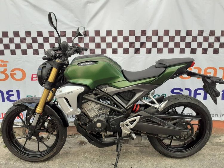 Honda 2018 Cb150r เครื่องดีศูนย์ดี ประกันเครื่อง1เดือน เล่มชุดโอนครบ