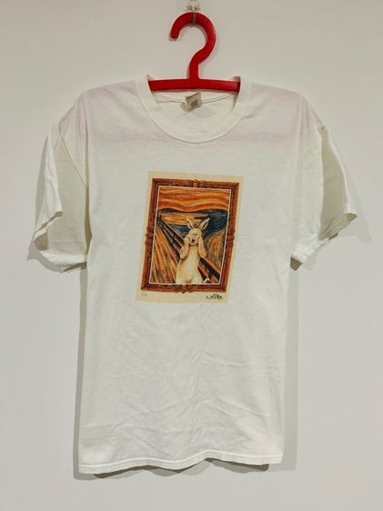 เสื้อยืดวินเทจ ลายสวย แท้ 💯 size L ขนาด อก 21.5 ยาว 27.5 นิ้ว สภาพดีมาก ลายสวย ทรงสวย เนื้อผ้าดีมาก หายากน่าสะสมครับ