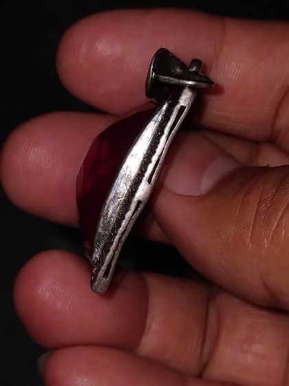 จี้เงินแท้ งานโบราณ ฝังพลอยเดง กว้าง 2  ยาวท 3 ซม มีน้ำหนัก เงินแท้ตอก 92.5 หนา เก่า สวย สมบูรณ์ สำหรับห้อยสร้อย Classic  รูปที่ 3