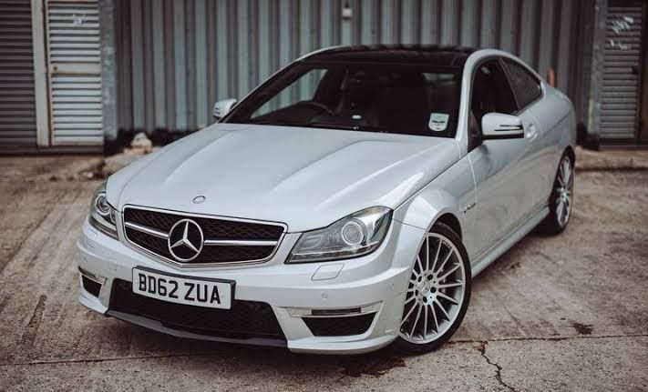 กระจังหน้า BENZ W204 C63 AMG ตรงรุ่น ขอบโครเมี่ยม กระจัง C Class C Coupe และ Sedan ปี 2008-2014 รูปที่ 9