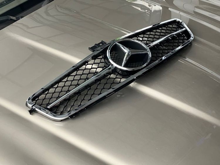 กระจังหน้า BENZ W204 C63 AMG ตรงรุ่น ขอบโครเมี่ยม กระจัง C Class C Coupe และ Sedan ปี 2008-2014