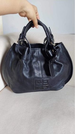 กระเป๋าถือ Givenchy แท้