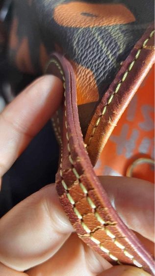 กระเป๋าถือทรง tote รูปที่ 10