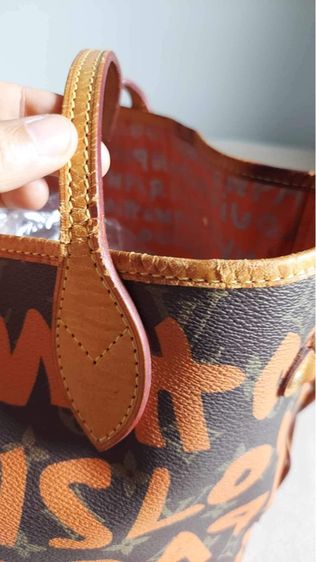 กระเป๋าถือทรง tote รูปที่ 4