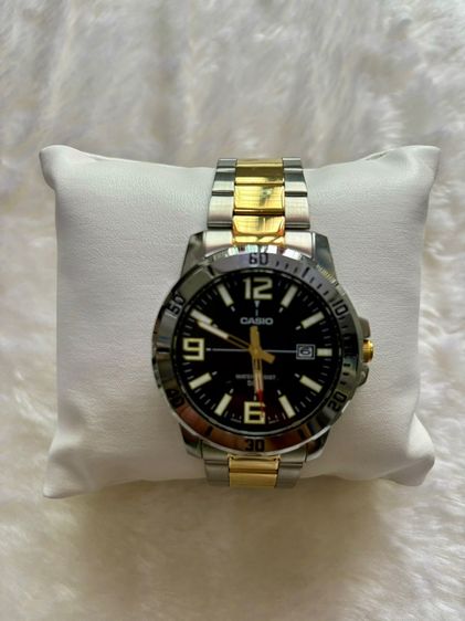 🛍️ ซื้อของ 👉 แถมฟรีเสื้อยืด 🎁 Casio Standard นาฬิกาข้อมือผู้ชาย สายสแตนเลส สีเงินลับทอง Ref MTP-VD01SG-1B รูปที่ 4