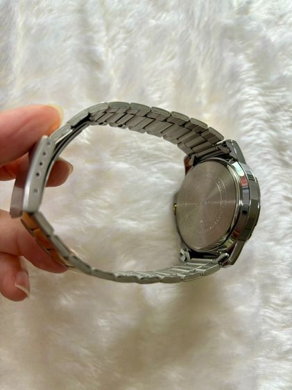 🛍️ ซื้อของ 👉 แถมฟรีเสื้อยืด 🎁 Casio Standard นาฬิกาข้อมือผู้ชาย สายสแตนเลส สีเงินลับทอง Ref MTP-VD01SG-1B รูปที่ 3