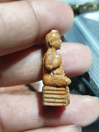 กุมารทอง หลวงปู่แย้ม วัดสามง่าม จ.นครปฐม รุ่น"ฐาน 95" ปี ๒๕๕๔ เนื้อดินอาถรรพ์ ดินเจ็ดป่าช้าผสมผงพราย

หายากแล้ว รูปที่ 4