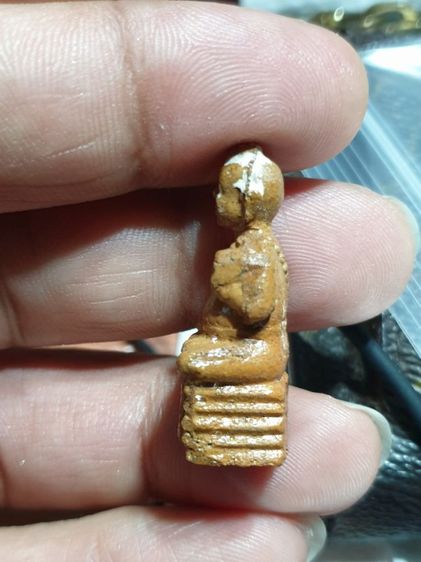 กุมารทอง หลวงปู่แย้ม วัดสามง่าม จ.นครปฐม รุ่น"ฐาน 95" ปี ๒๕๕๔ เนื้อดินอาถรรพ์ ดินเจ็ดป่าช้าผสมผงพราย

หายากแล้ว รูปที่ 5