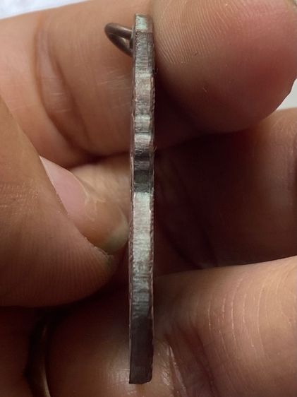 เหรียญหลวงพ่อเพชร เกาะพงัน พร้อมกล่อง รูปที่ 5