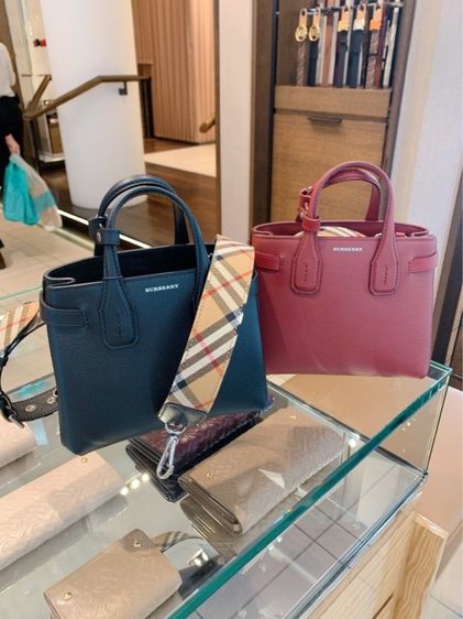 กระเป๋าBurberry  รูปที่ 10