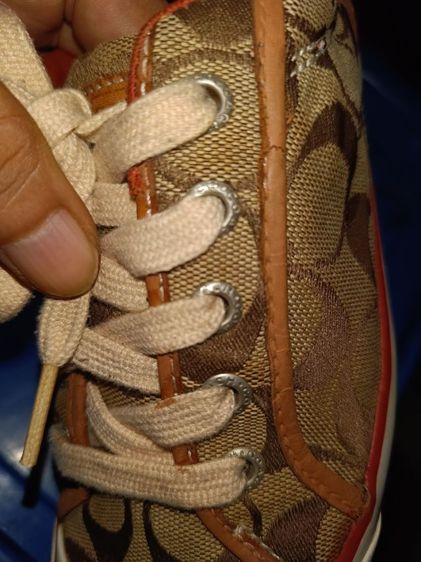 รองเท้าผ้าใบ COACH รูปที่ 9