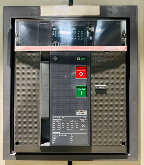 ขายตู้ Mdb Main air circuit breaker 1250A breaker ย่อย 12 ตัว พร้อมCapbank 6 step Pipat 0982641749 รูปที่ 7