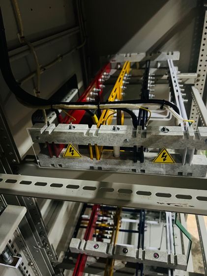 ขายตู้ Mdb Main air circuit breaker 1250A breaker ย่อย 12 ตัว พร้อมCapbank 6 step Pipat 0982641749 รูปที่ 11