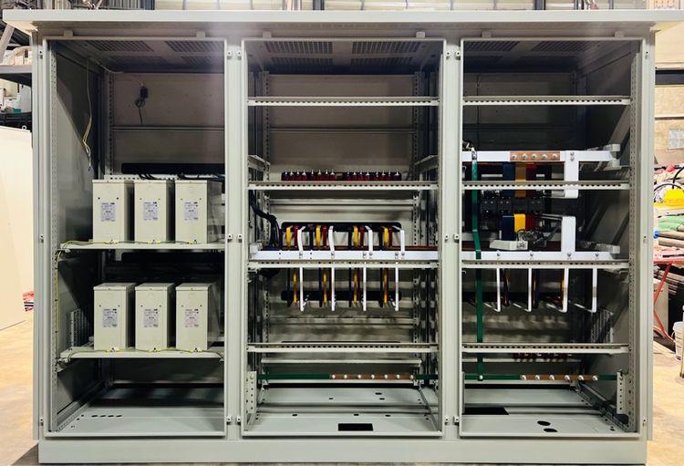 ขายตู้ Mdb Main air circuit breaker 1250A breaker ย่อย 12 ตัว พร้อมCapbank 6 step Pipat 0982641749 รูปที่ 4