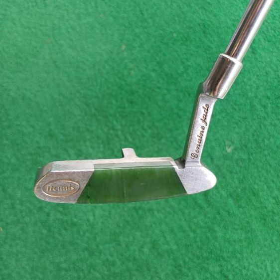 Putter face made from Jade ของหายาก ไม้เคาะลูกหน้าทำจากหยก ( Jade ) เก่าหลายสิบปีแล้ว  เป็นของ Antique และเอาไว้เล่นจริงได้