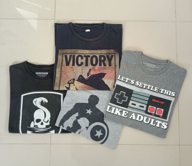 เสื้อยืดมือสอง