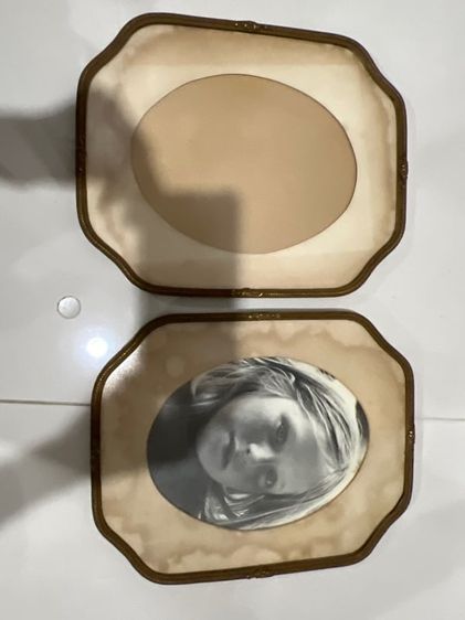 กรอบรูปทองเหลืองโบราณ