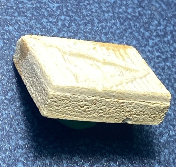 พระผงของขวัญ หลวงพ่อสด วัดปากน้ำ รุ่น 4  พิมพ์เล็ก  ปี 2514  ( มีกล่องและรูปหลวงพ่อสดเดิมมาด้วย)      P 640 รูปที่ 6