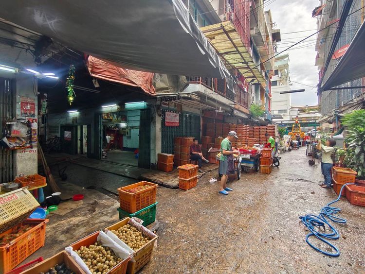 ไม่ใช่ (ทำเลทองหายาก) ขายอาคารพาณิชย์ 2 ห้องหัวมุม พร้อมห้องเย็น ปากคลองตลาด ตรงข้ามตลาดยอดพิมาน ซอยเอ็มไพร์ รูปที่ 2