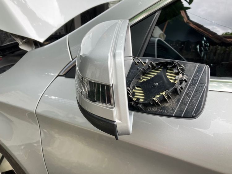 แผ่นเนื้อกระจกข้าง ถอดจาก Benz CLA W117 ใส่กับ Benz ได้หลายรุ่น W204 W212 W207 W117 W176 W246 W221 W218 W166 รูปที่ 3