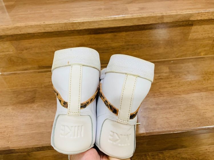 รองเท้า NIKE โลโก้เป็นหนังลายเสือ แท้ 💯 เบอร์ 38 JP 25 cm คนเท้า 24.5-25.5 cm ใส่ได้ สภาพดีมาก พื้นเต็ม ทรงสวย ดีเทลดี หายากน่าสะสมครับ รูปที่ 7