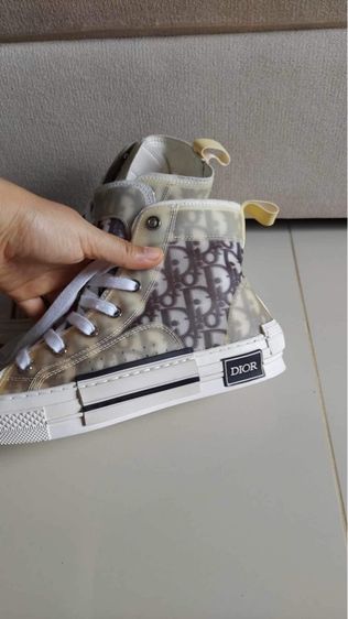 รองเท้าผ้าใบหุ้มข้อสั้นคริสเตียนดิออร์ รูปที่ 6