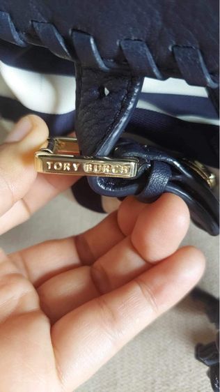 กระเป๋าเป้สะพาย tory burch รูปที่ 13