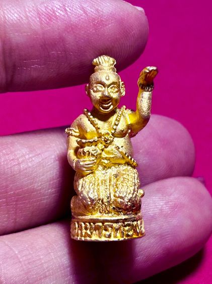 กุมารทอง ก้นฝังตะกรุดอุดผงและเส้นเกษา รุ่นเพิ่มทรัพย์เพิ่มสุข หลวงปู่หงษ์ พรหมปัญโญ วัดเพชรบุรี จ.สุรินทร์ ปี 2553 เนื้อกะไหล่ทอง  รูปที่ 5