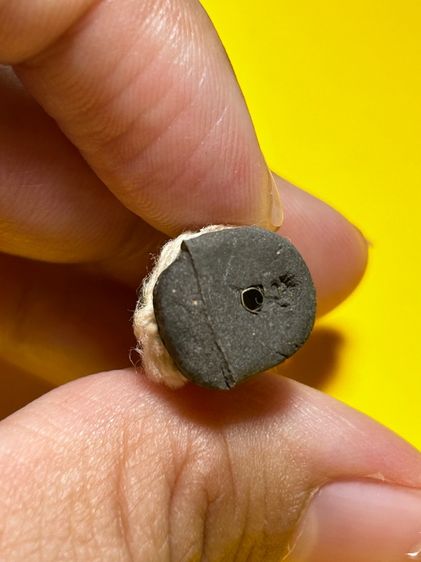 ารดูดรก ลอยองค์ ก้นฝังตะกรุด รุ่นเพิ่มทรัพย์เพิ่มสุข หลวงปู่หงษ์ พรหมปัญโญ วัดเพชรบุรี จ.สุรินทร์ ปี 2553 เนื้อผงพราย รูปที่ 5