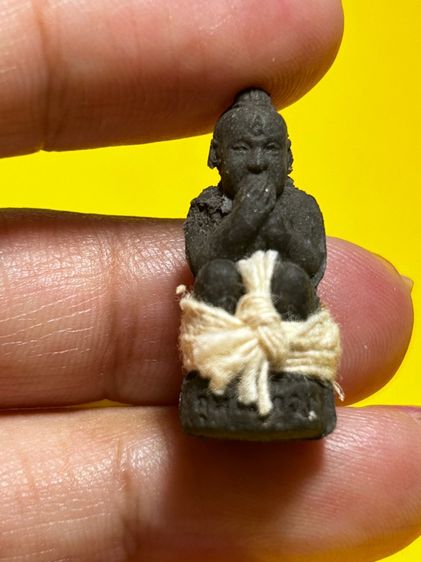 ารดูดรก ลอยองค์ ก้นฝังตะกรุด รุ่นเพิ่มทรัพย์เพิ่มสุข หลวงปู่หงษ์ พรหมปัญโญ วัดเพชรบุรี จ.สุรินทร์ ปี 2553 เนื้อผงพราย รูปที่ 3