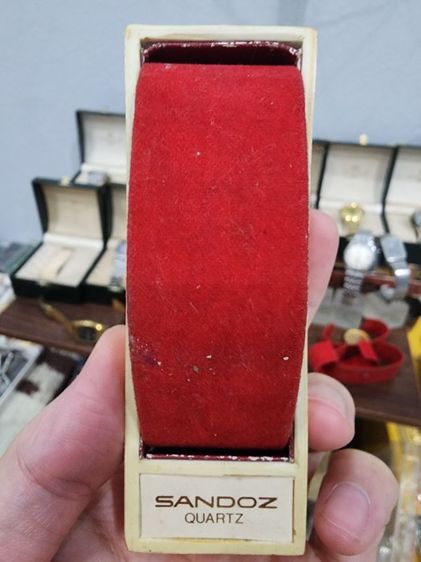 ที่ตั้งโชว์ นาฬิกา เก่าเก็บ ยี่ห้อ Sandoz สภาพดี สวย หายาก รุ่นเก่า พร้อมส่ง ราคาต่อ1 ชิ้น มีหลายชิ้นครับ รูปที่ 4