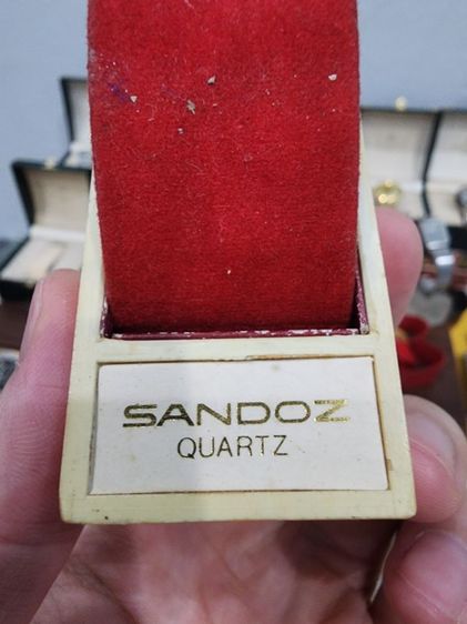 ที่ตั้งโชว์ นาฬิกา เก่าเก็บ ยี่ห้อ Sandoz สภาพดี สวย หายาก รุ่นเก่า พร้อมส่ง ราคาต่อ1 ชิ้น มีหลายชิ้นครับ รูปที่ 2