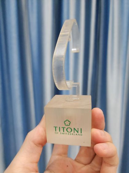 อื่นๆ ที่ตั้งโชว์ นาฬิกา  สวย เดิมๆ ของใหม่ เก่าเก็บ หายาก ราคาต่อ 1 ชิ้นมีหลายชิ้นครับ