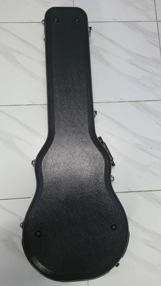 เคสกีต้าร์ไฟฟ้าไฟเบอร์ CNB ทรงLP(LesPaul) แข็งแรงทนทาน วัสดุไฟเบอร์สีดำ ภายในบุกำมะหยี่สีดำ ตัวล๊อค5ตัวขนาดด้านในประมาณก.35 ย.104cm.หนา8cm. รูปที่ 3