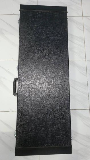 กีต้าร์ไฟฟ้า ยี่ห้อ Fernandes SSH-FR 22Fret Made in Japan(ไม่รวมฮาร์ดเคส)
COLOR : Black
NECK : Maple 
FINGER BOARD :ROSEWOOD 22F
BODYสภาพสวย รูปที่ 12