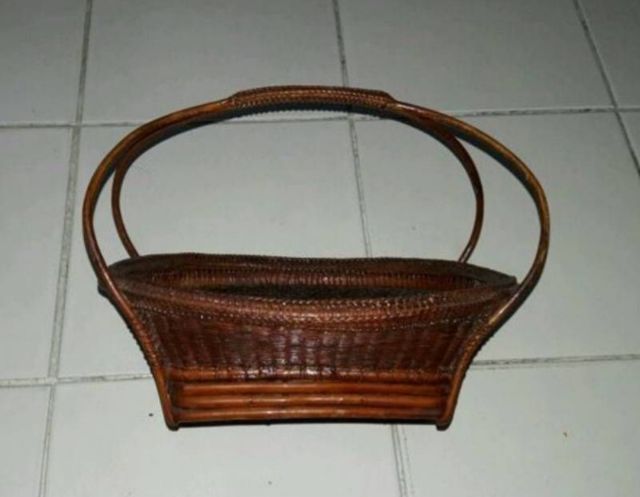 108ตะกร้าหมาก, ตะกร้าเชี่ยนหมากเงินโบราณ รูปที่ 4