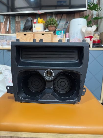 ที่วางแก้วคอนโซลกลาง BMW F20 รูปที่ 2