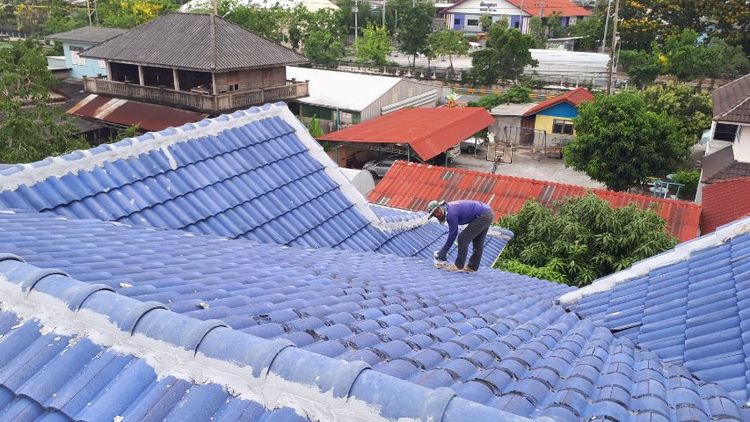 ซ่อมหลังคารั่ว โกดัง บ้าน รีโนเวท ทาสี รั้วประตู เทพื้น รูปที่ 4