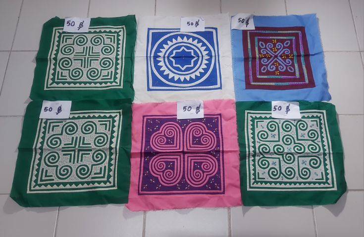 248 ผ้าปักชาวเขา, ผ้าปักด้นมือชาวเขา, ผ้าด้นมือ รูปที่ 2