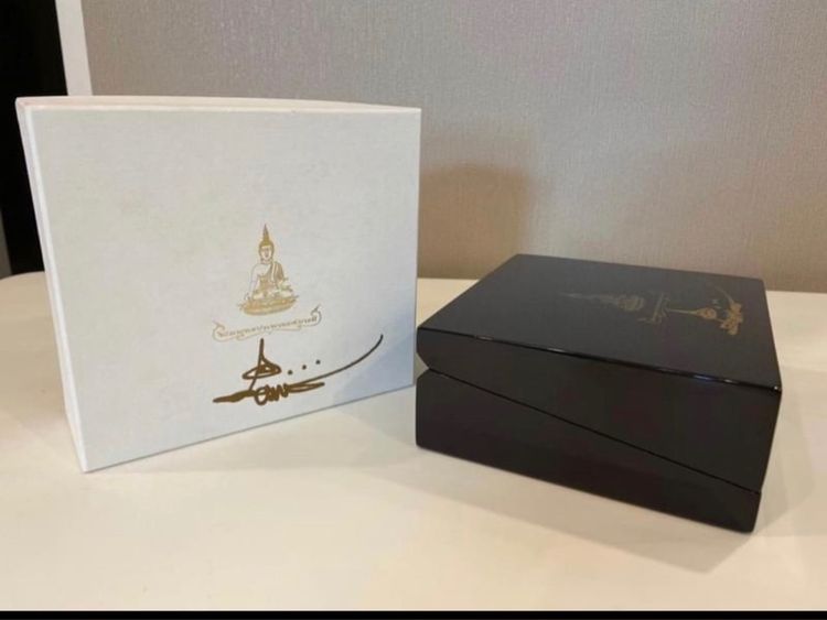 กล่องไม้ ใส่พระกริ่ง องค์เล็ก และ องค์ใหญ่ อาจารย์ เฉลิมชัย โฆษิตพิพัฒน์  รูปที่ 4