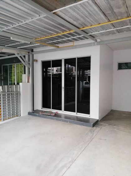 Pruksa มีบางส่วน ให้เช่าทาวน์เฮ้าส์ หมู่บ้านเดอะคอนเนค แบริ่ง สเตชั่น (สุขุมวิท 107) รูปที่ 2